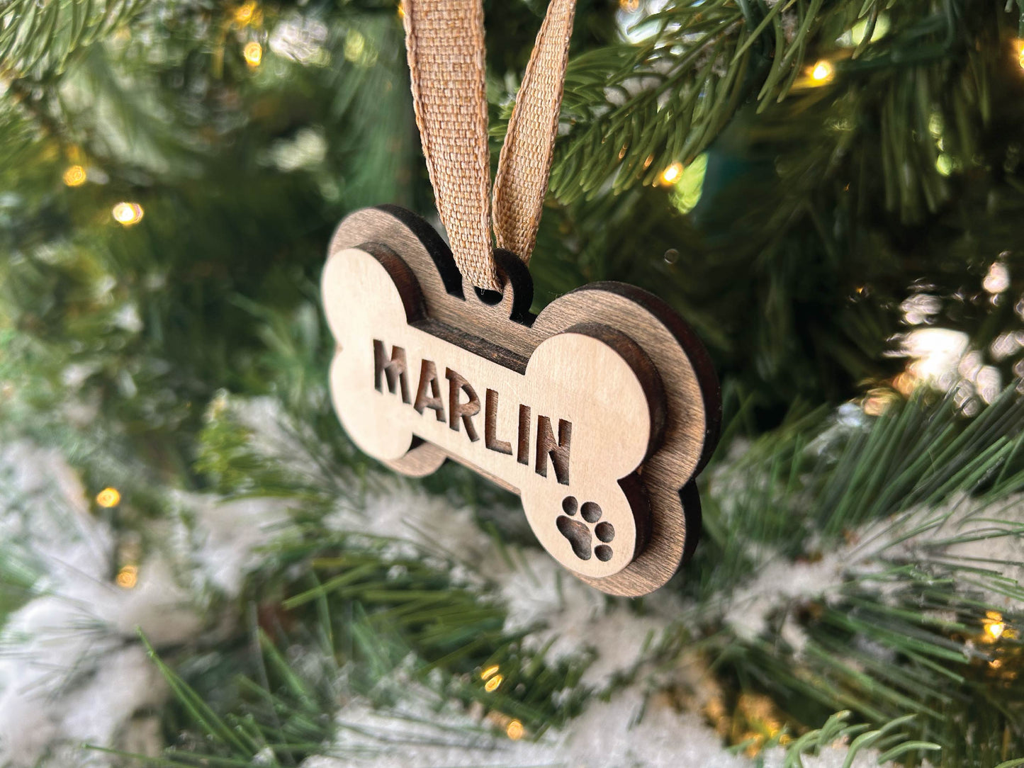 Personalized Christmas tree ornament, Dog bone ornament, Pet ornament, Christmas gift, Christmas tree decoration, Christmas tree ornament.